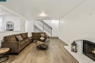 Photo #5: 41118260 Listing 