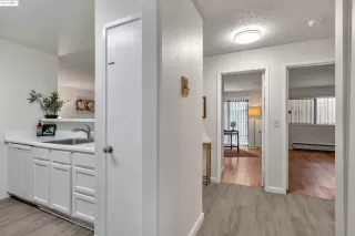 Photo #4: 41118262 Listing 