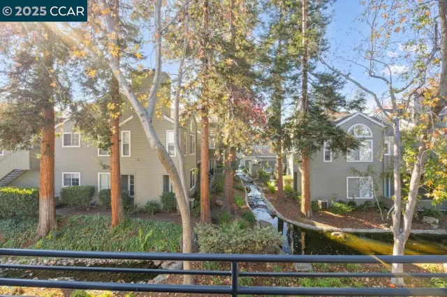 MLS: 41118293 Condo For Sale