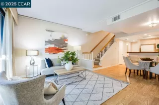 Photo #4: 41118293 Listing