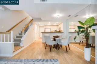 Photo #6: 41118293 Listing