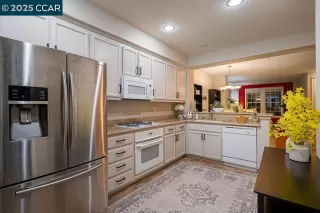 Photo #3: 41118380 Listing