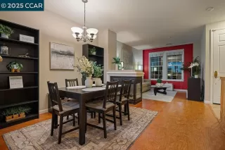 Photo #5: 41118380 Listing