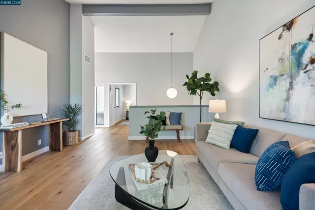 MLS: 41118441 Condo For Sale