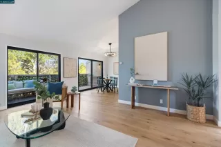 Photo #5: 41118441 Listing