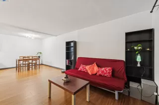 Photo #5: 41118458 Listing 