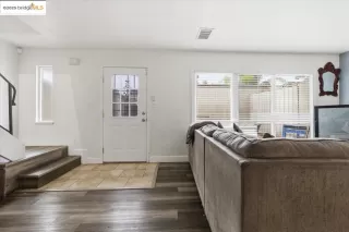 Photo #3: 41118475 Listing 