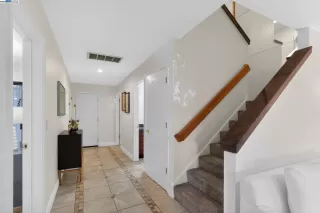 Photo #2: 41118566 Listing 