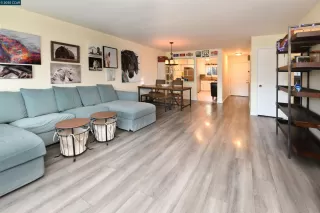 Photo #4: 41118574 Listing