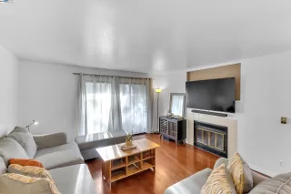 Photo #4: 41118630 Listing 