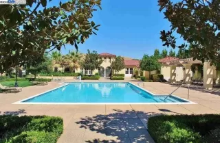 Photo #4: 41118646 Listing 