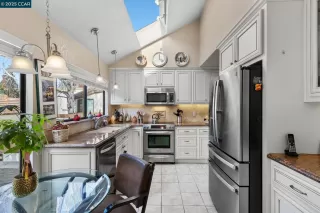 Photo #2: 41118674 Listing