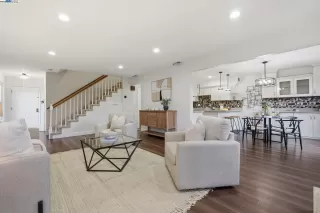 Photo #6: 41118734 Listing 