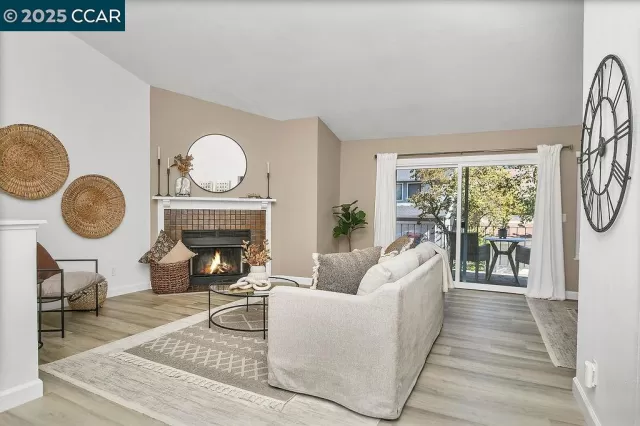 MLS: 41118853 Condo For Sale