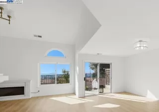 Photo #2: 41118866 Listing