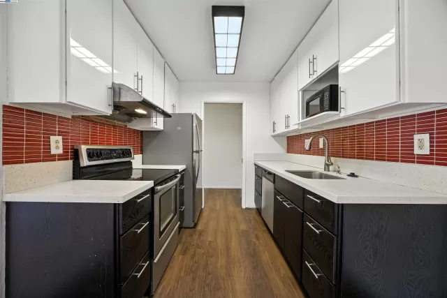 MLS: 41118887 Condo For Sale