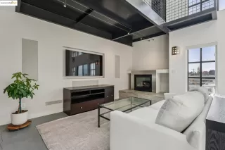 Photo #5: 41118888 Listing