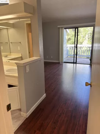 Photo #6: 41118894 Listing