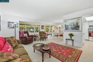 Photo #1: 41118910 Listing