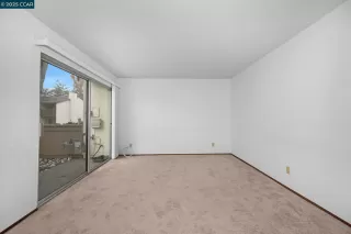 Photo #5: 41118915 Listing