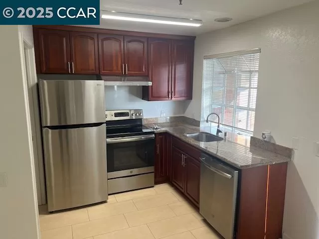 MLS: 41118982 Condo For Sale