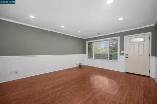 Photo #6: 41119040 Listing