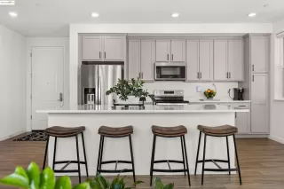 Photo #5: 41119080 Listing