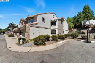 Photo #2: 41119107 Listing