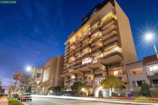 Photo #4: 41119157 Listing