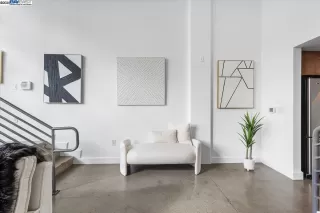 Photo #2: 41119205 Listing