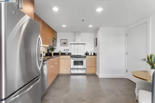 Photo #6: 41119205 Listing