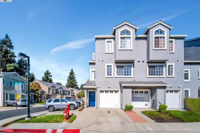 MLS: 41119217 Condo For Sale