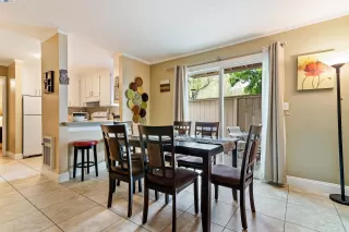 Photo #5: 41119266 Listing 