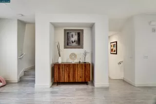 Photo #2: 41119308 Listing 