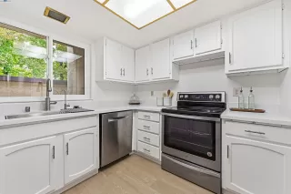 Photo #6: 41119379 Listing 