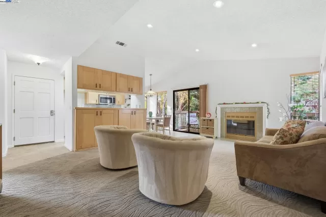 MLS: 41119416 Condo For Sale