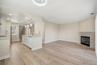 Photo #5: 41119460 Listing 