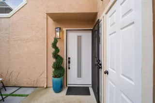 Photo #5: 41119599 Listing