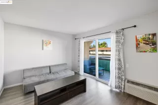 Photo #5: 41119649 Listing 