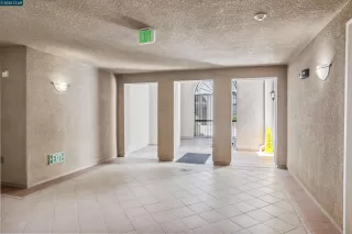 Photo #4: 41119715 Listing