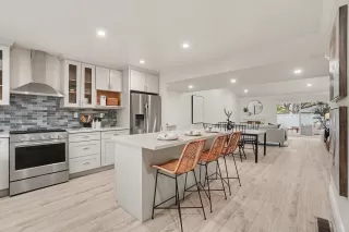 More Details about MLS # 41119836 : 674 ST IVES CT