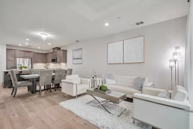 MLS: 41119911 Condo For Sale