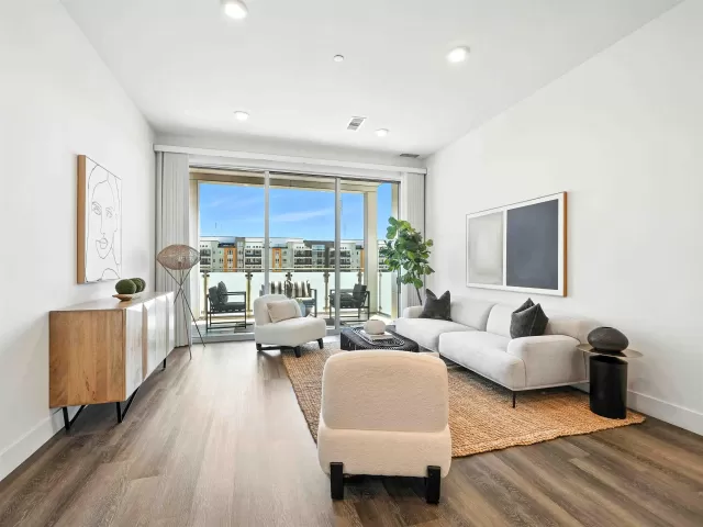 MLS: 41119948 Condo For Sale