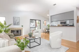 Photo #5: 41119949 Listing