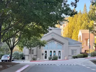 Photo #2: 41119978 Listing 