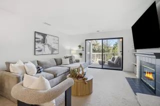 More Details about MLS # 41119990 : 2586 OAK ROAD # 229