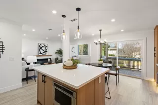 Photo #6: 41120016 Listing 