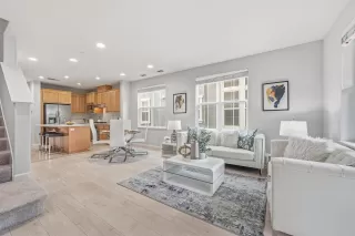 Photo #5: 41120063 Listing