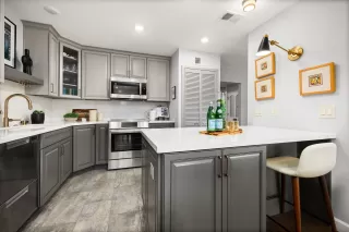 Photo #5: 41120070 Listing