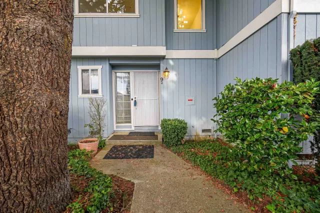 MLS: 41120077 Condo For Sale